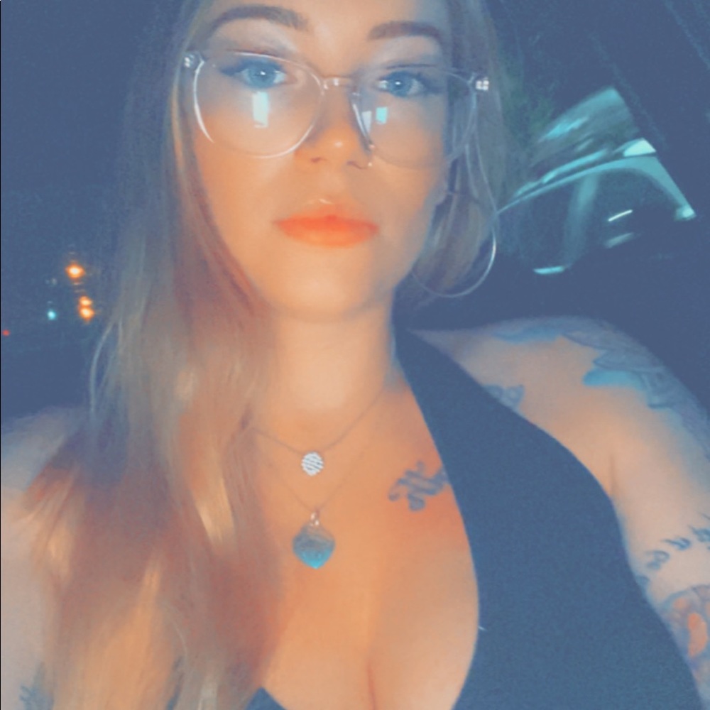 Meet your Posher, Tori